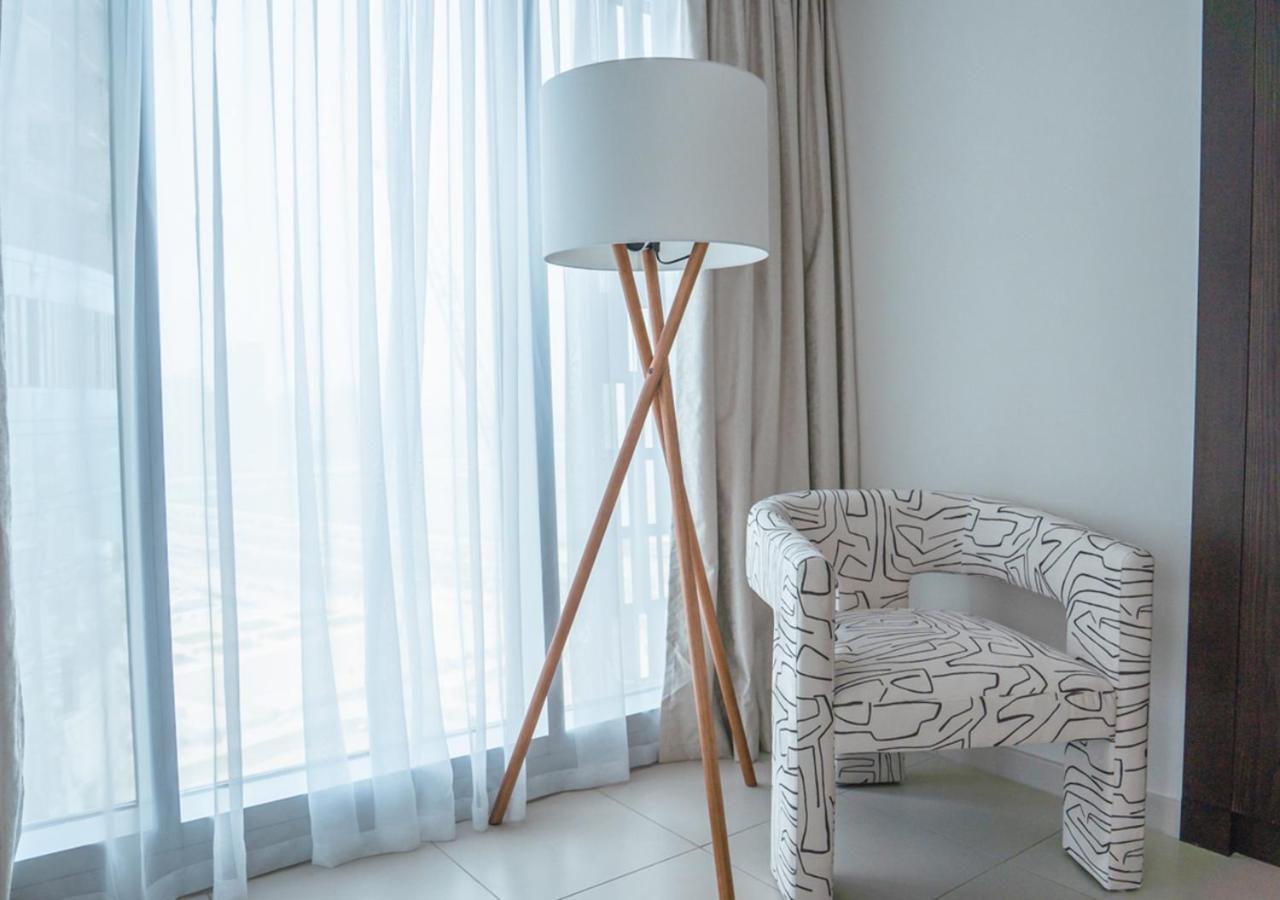 Nasma Luxury Stays - Cayan Tower Dubai Buitenkant foto