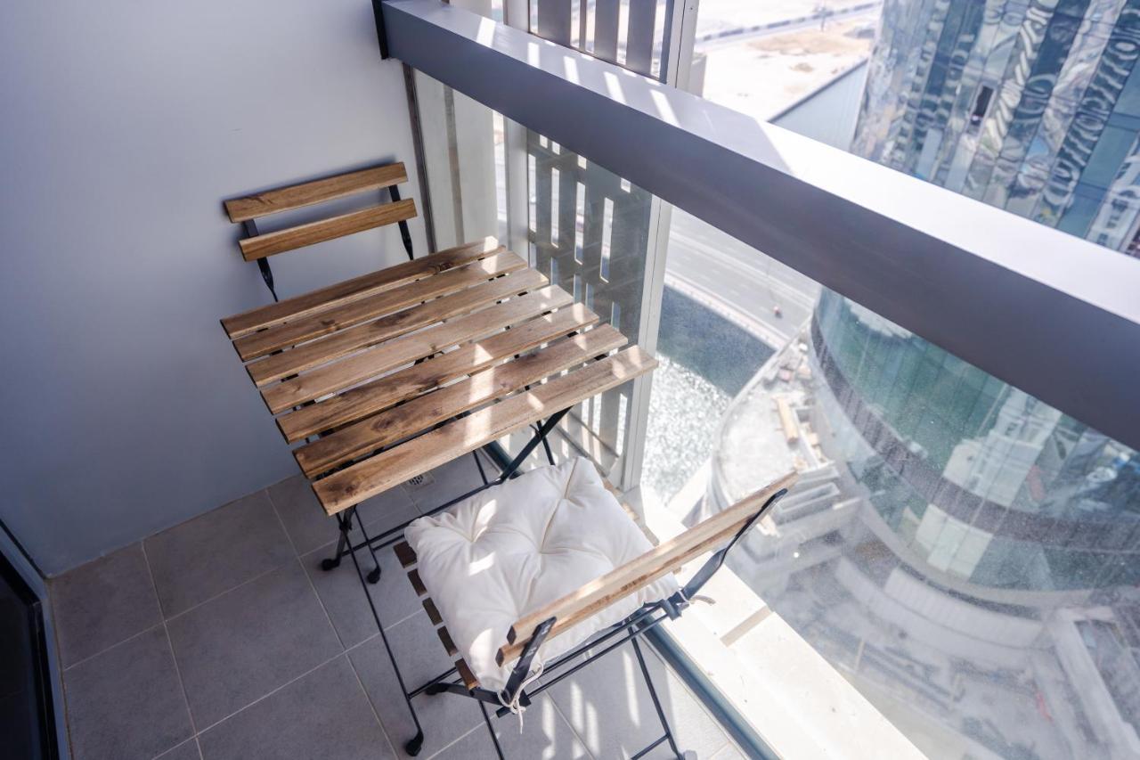 Nasma Luxury Stays - Cayan Tower Dubai Buitenkant foto