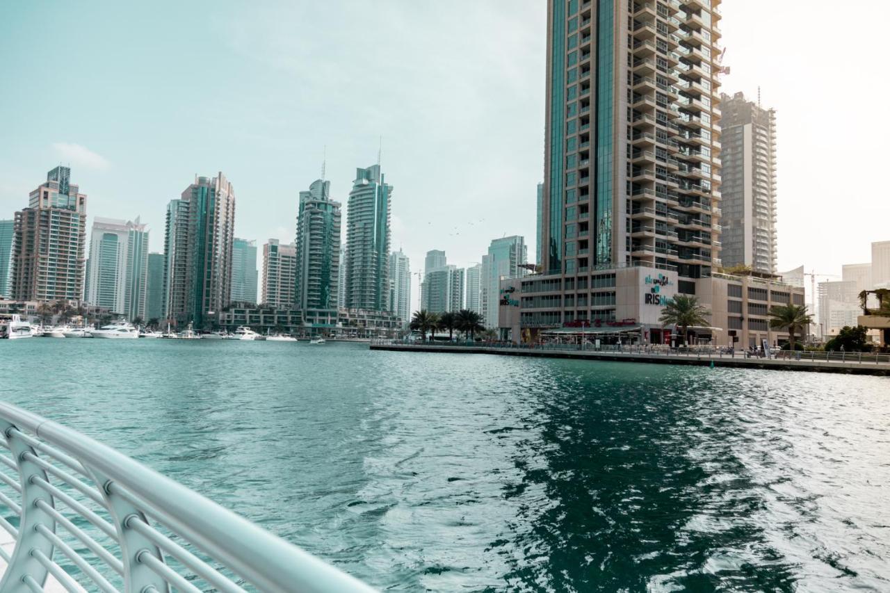 Nasma Luxury Stays - Cayan Tower Dubai Buitenkant foto